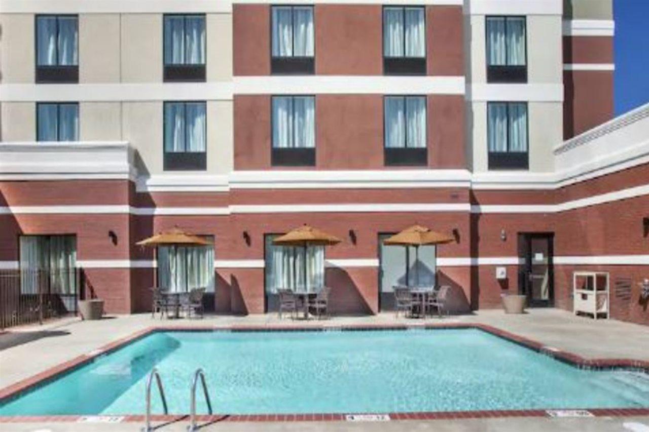 Hilton Garden Inn Jackson/Флоууд Екстериор снимка