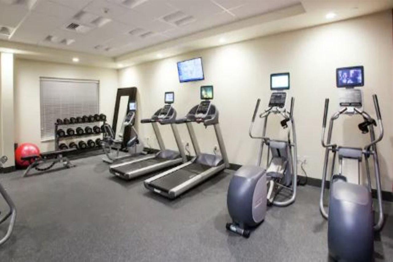 Hilton Garden Inn Jackson/Флоууд Екстериор снимка