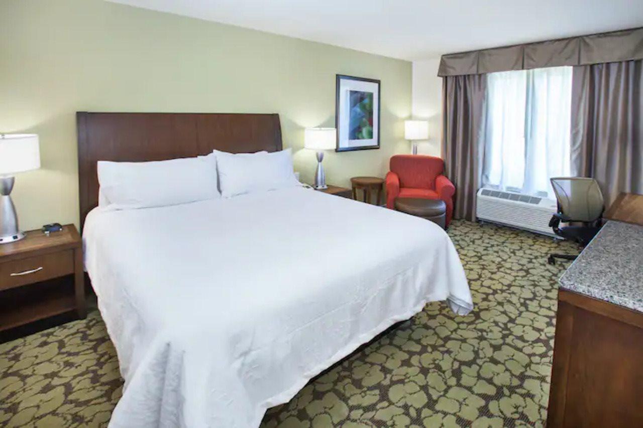 Hilton Garden Inn Jackson/Флоууд Екстериор снимка