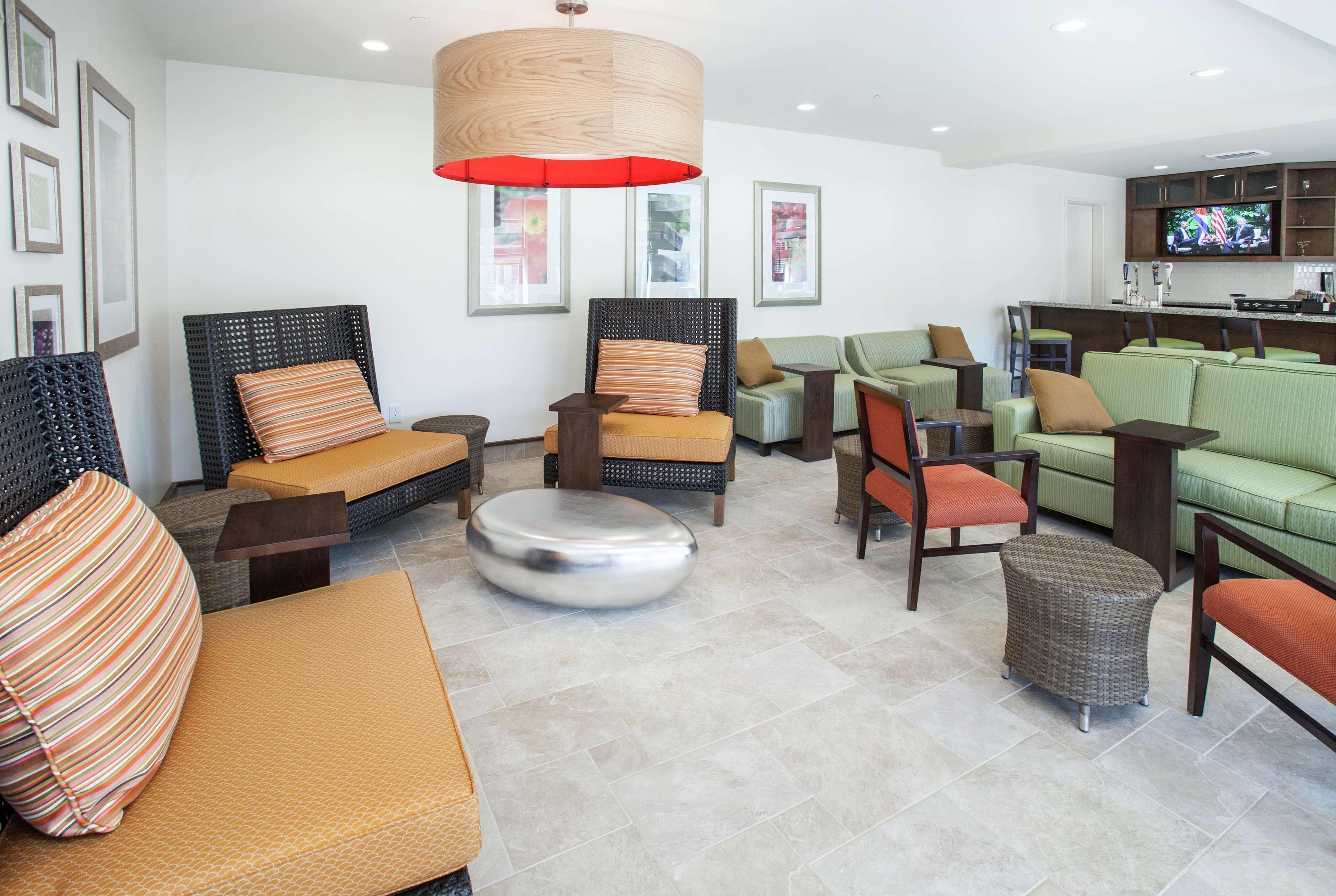 Hilton Garden Inn Jackson/Флоууд Екстериор снимка