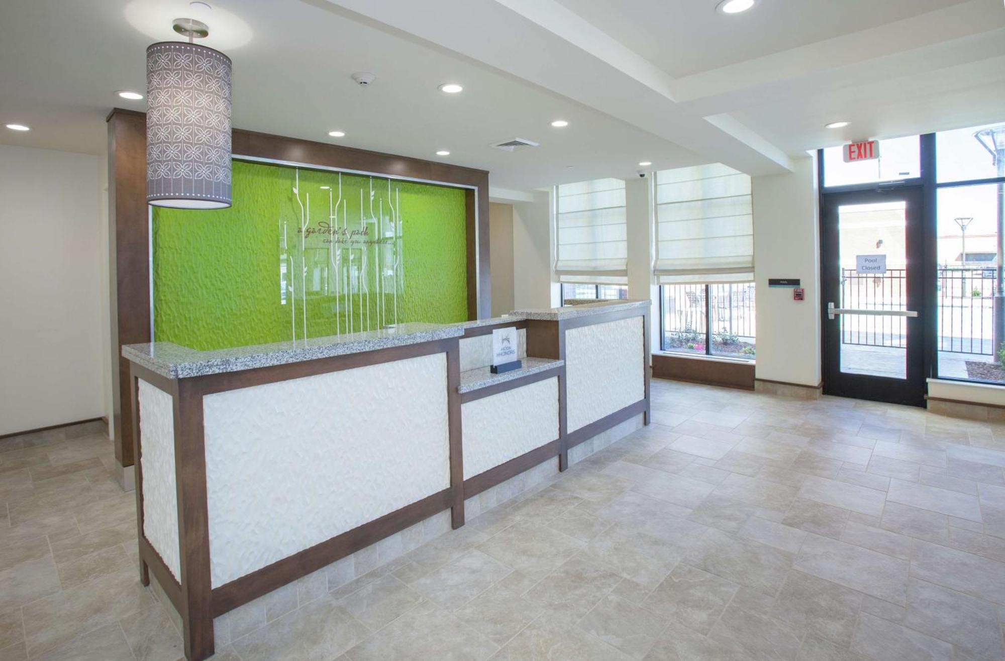 Hilton Garden Inn Jackson/Флоууд Екстериор снимка